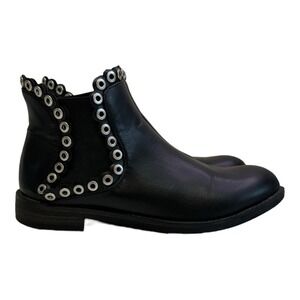Bata Chelsea Boots Womens 37 Black Grommet Eyelet Scalloped Leather Ankle Boots